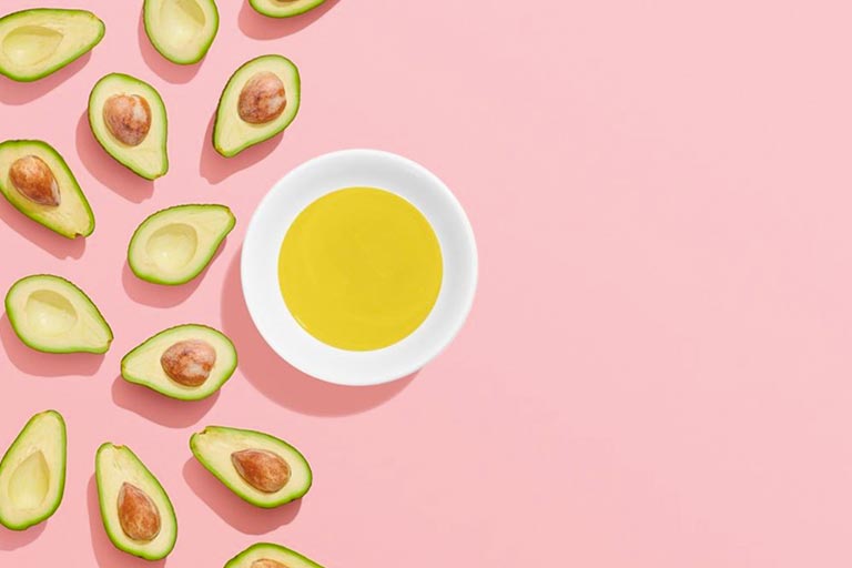 picture of oil and avocados