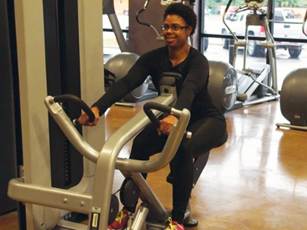 woman doing rows