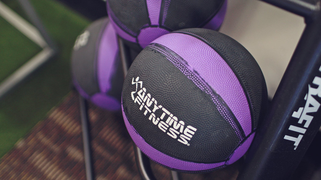 10Minute Medicine Ball Workout Anytime Fitness