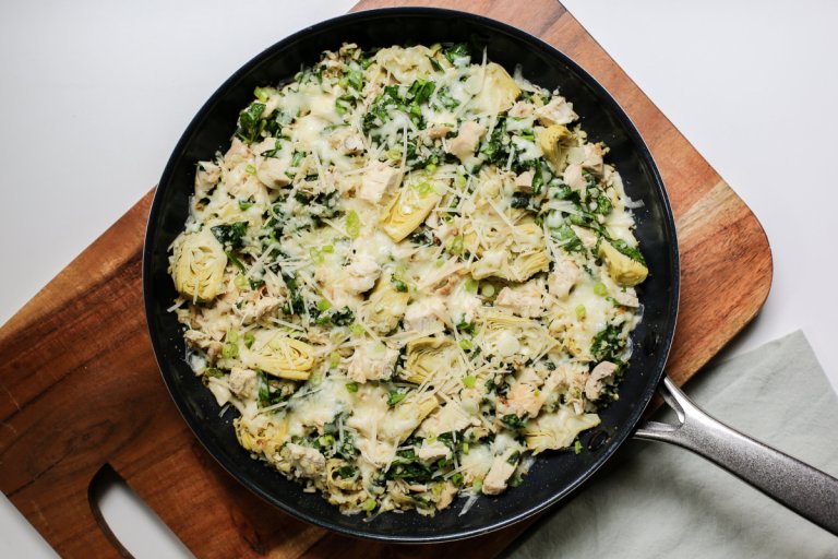Spinach-artichoke chicken skillet